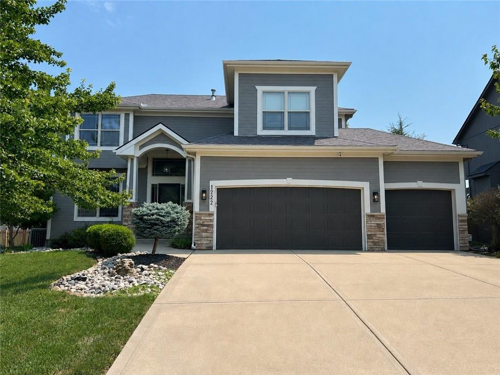 1222 Wiltshire Boulevard, Raymore, MO 64083