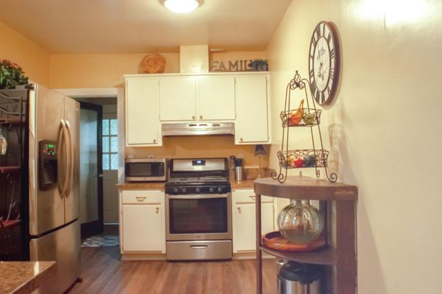 6870 14th Ave, Sacramento, CA 95820