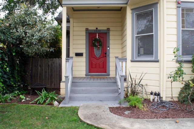 6870 14th Ave, Sacramento, CA 95820