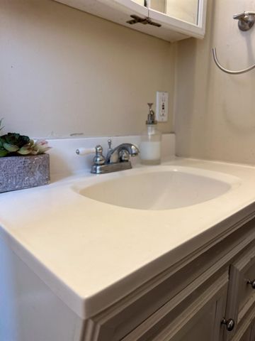 6870 14th Ave, Sacramento, CA 95820