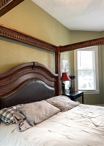 6870 14th Ave, Sacramento, CA 95820