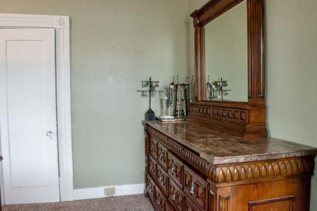 6870 14th Ave, Sacramento, CA 95820