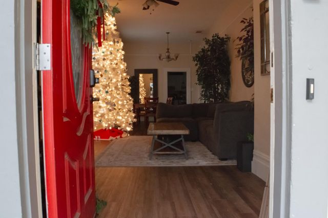 6870 14th Ave, Sacramento, CA 95820