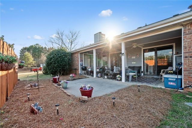 3492 Rosebud Road, Loganville, GA 30052