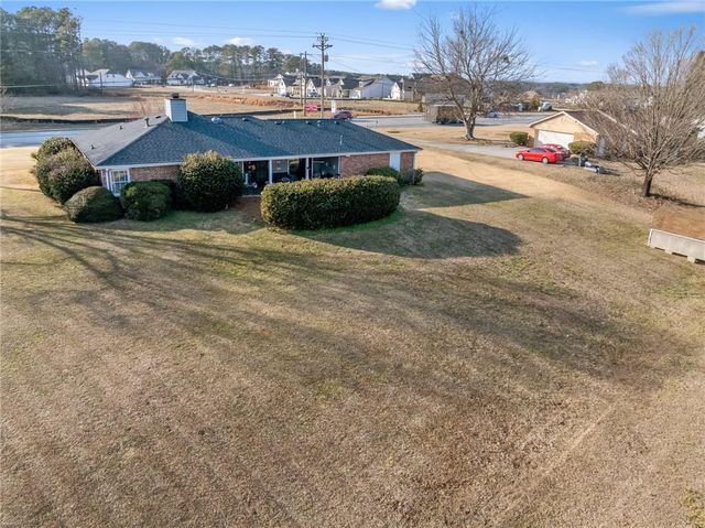 3492 Rosebud Road, Loganville, GA 30052