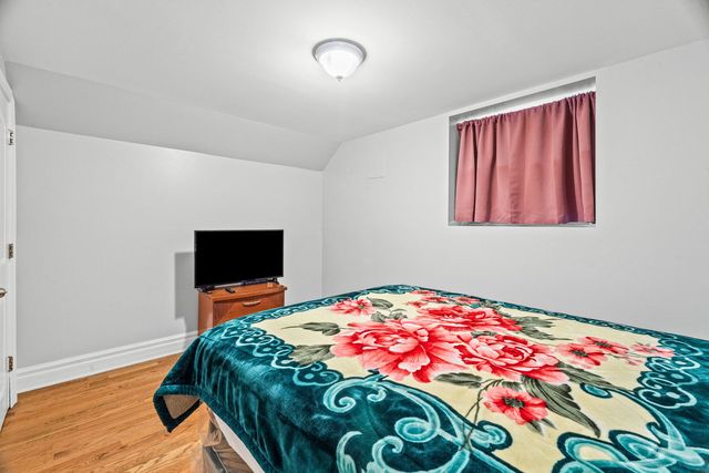 6301 N Richmond Street 1AA, Chicago, IL 60659