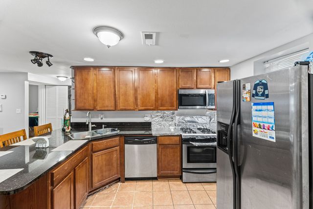 6301 N Richmond Street 1AA, Chicago, IL 60659