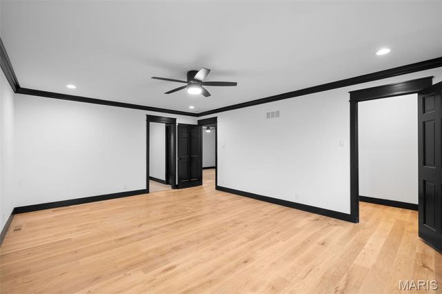 849 Bluespring Lane, Frontenac, MO 63131