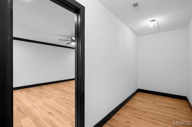 849 Bluespring Lane, Frontenac, MO 63131