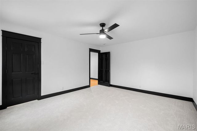 849 Bluespring Lane, Frontenac, MO 63131