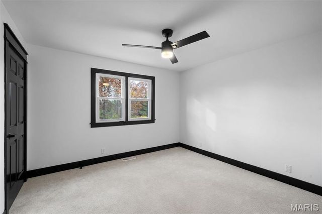 849 Bluespring Lane, Frontenac, MO 63131