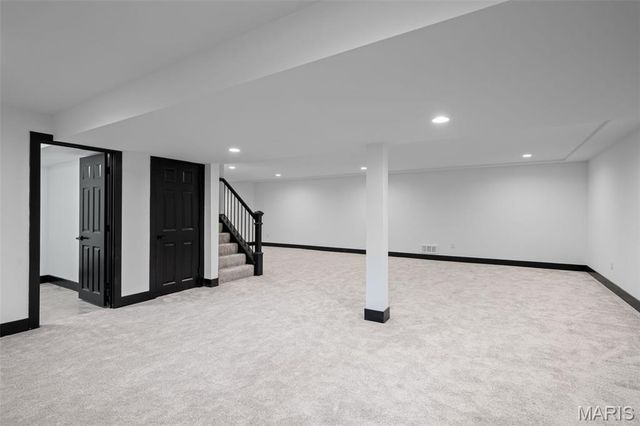 849 Bluespring Lane, Frontenac, MO 63131