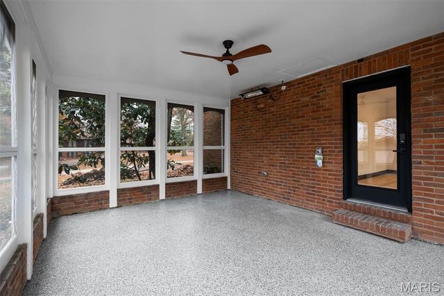 849 Bluespring Lane, Frontenac, MO 63131