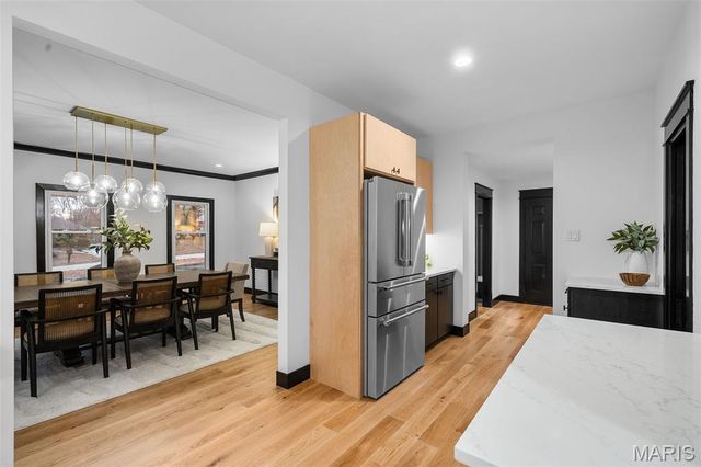 849 Bluespring Lane, Frontenac, MO 63131