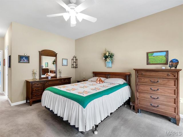 5512 Heather Bluff Court, St Louis, MO 63128