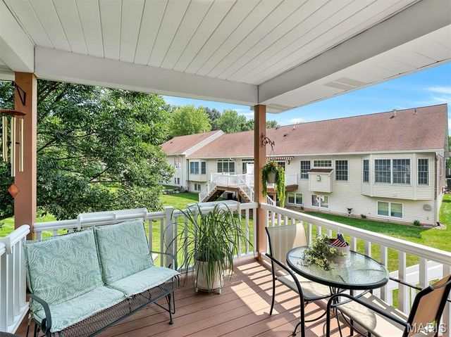 5512 Heather Bluff Court, St Louis, MO 63128