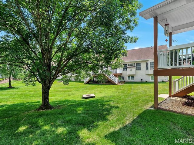 5512 Heather Bluff Court, St Louis, MO 63128