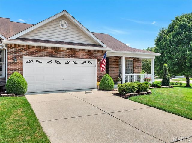 5512 Heather Bluff Court, St Louis, MO 63128