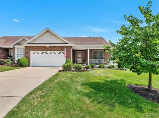 5512 Heather Bluff Court, St Louis, MO 63128