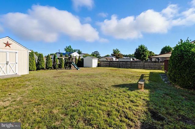 331 DEARBORNE AVE, Blackwood, NJ 08012