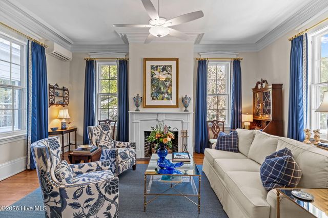 301 E Bay Street, Saint James, NC 28461