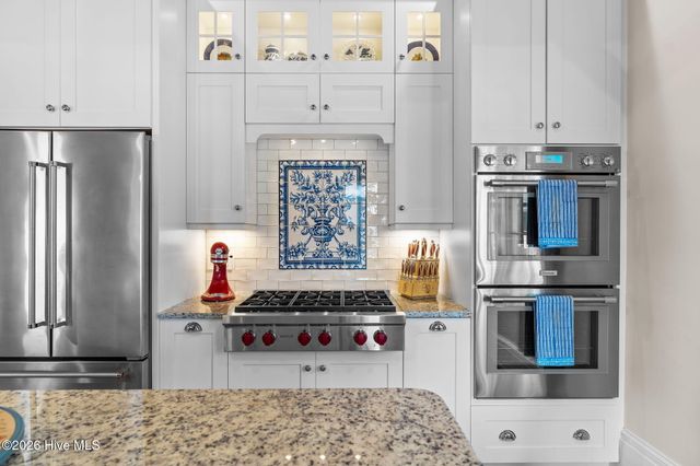 301 E Bay Street, Saint James, NC 28461