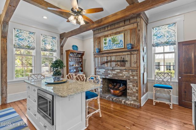 301 E Bay Street, Saint James, NC 28461