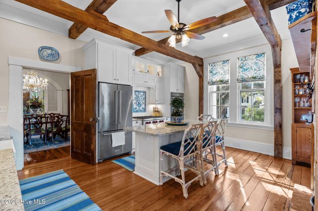 301 E Bay Street, Saint James, NC 28461