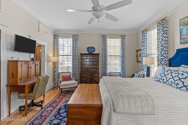 301 E Bay Street, Saint James, NC 28461