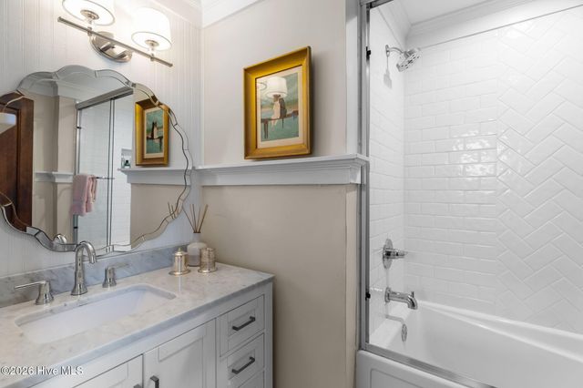 301 E Bay Street, Saint James, NC 28461