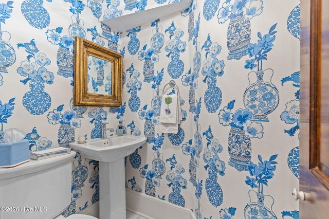 301 E Bay Street, Saint James, NC 28461