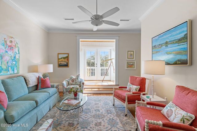 301 E Bay Street, Saint James, NC 28461