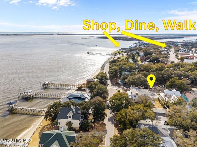 301 E Bay Street, Saint James, NC 28461