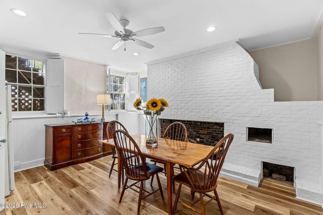 301 E Bay Street, Saint James, NC 28461