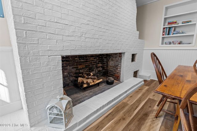 301 E Bay Street, Saint James, NC 28461