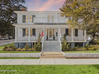 301 E Bay Street, Saint James, NC 28461