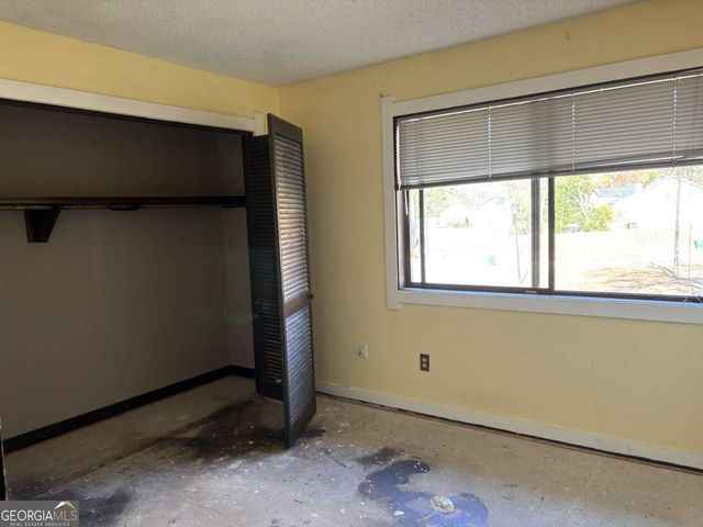 1121 Village Main Street, Stone Mountain, GA 30088
