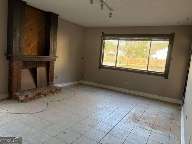 1121 Village Main Street, Stone Mountain, GA 30088