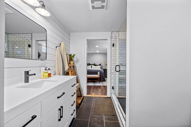 477 Mansfield View Road, Stowe, VT 05672