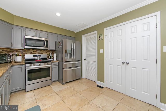 135 SIENNA LN, Glassboro, NJ 08028