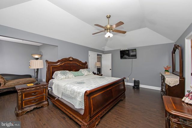 135 SIENNA LN, Glassboro, NJ 08028