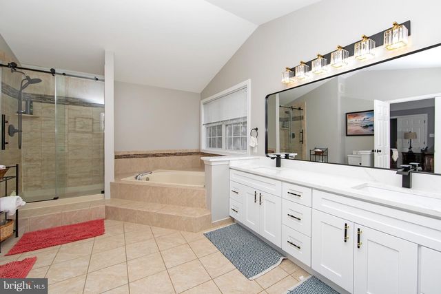 135 SIENNA LN, Glassboro, NJ 08028