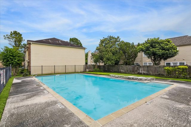 1950 Gentryside Drive, Houston, TX 77077