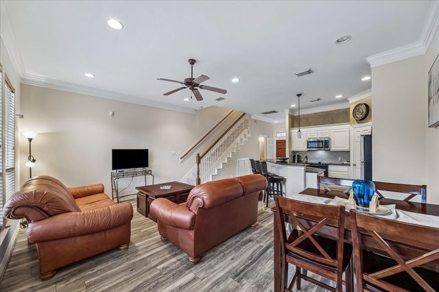 1950 Gentryside Drive, Houston, TX 77077