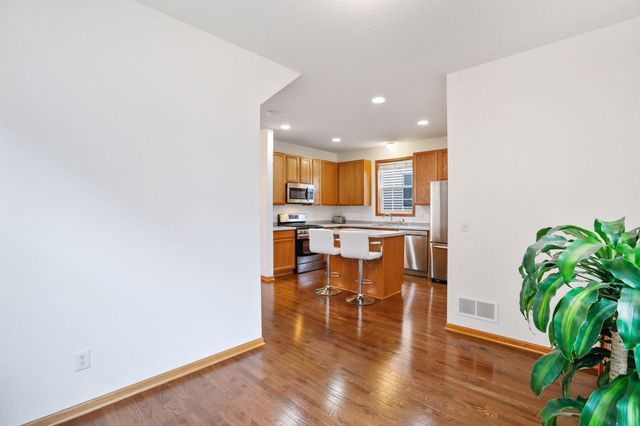 9769 Gable Drive, Eden Prairie, MN 55347