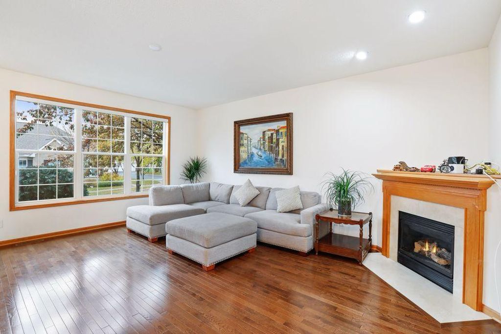 9769 Gable Drive, Eden Prairie, MN 55347