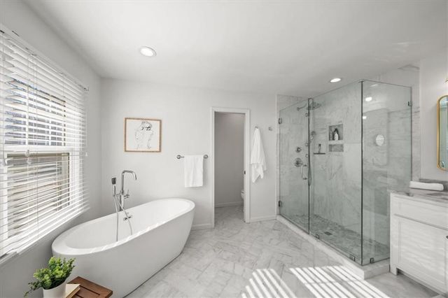 9105 El Monte Street, Prairie Village, KS 66207