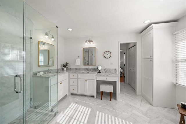 9105 El Monte Street, Prairie Village, KS 66207