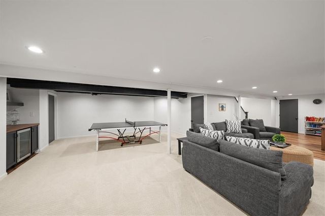 9105 El Monte Street, Prairie Village, KS 66207