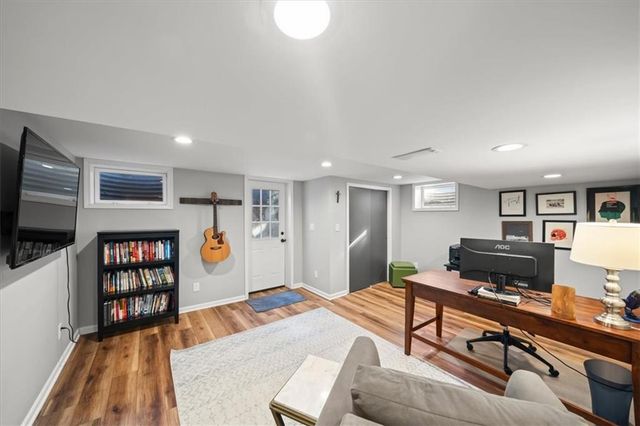 9105 El Monte Street, Prairie Village, KS 66207